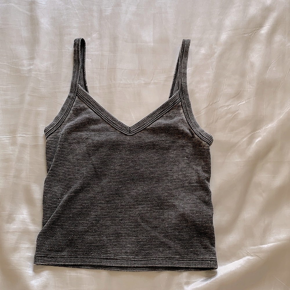 gray American eagle tank top